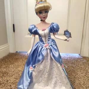 Disney Cinderella brass key porcelain 25th anniversary keepsake doll with stand